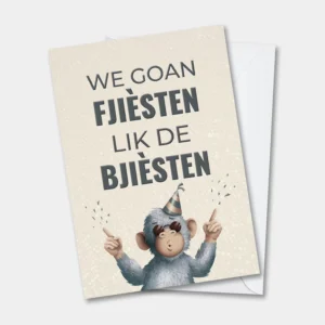 Grappige verjaardagskaart in West-Vlaams met feestende aap en tekst "we goan fjèsten lik de bjièsten"